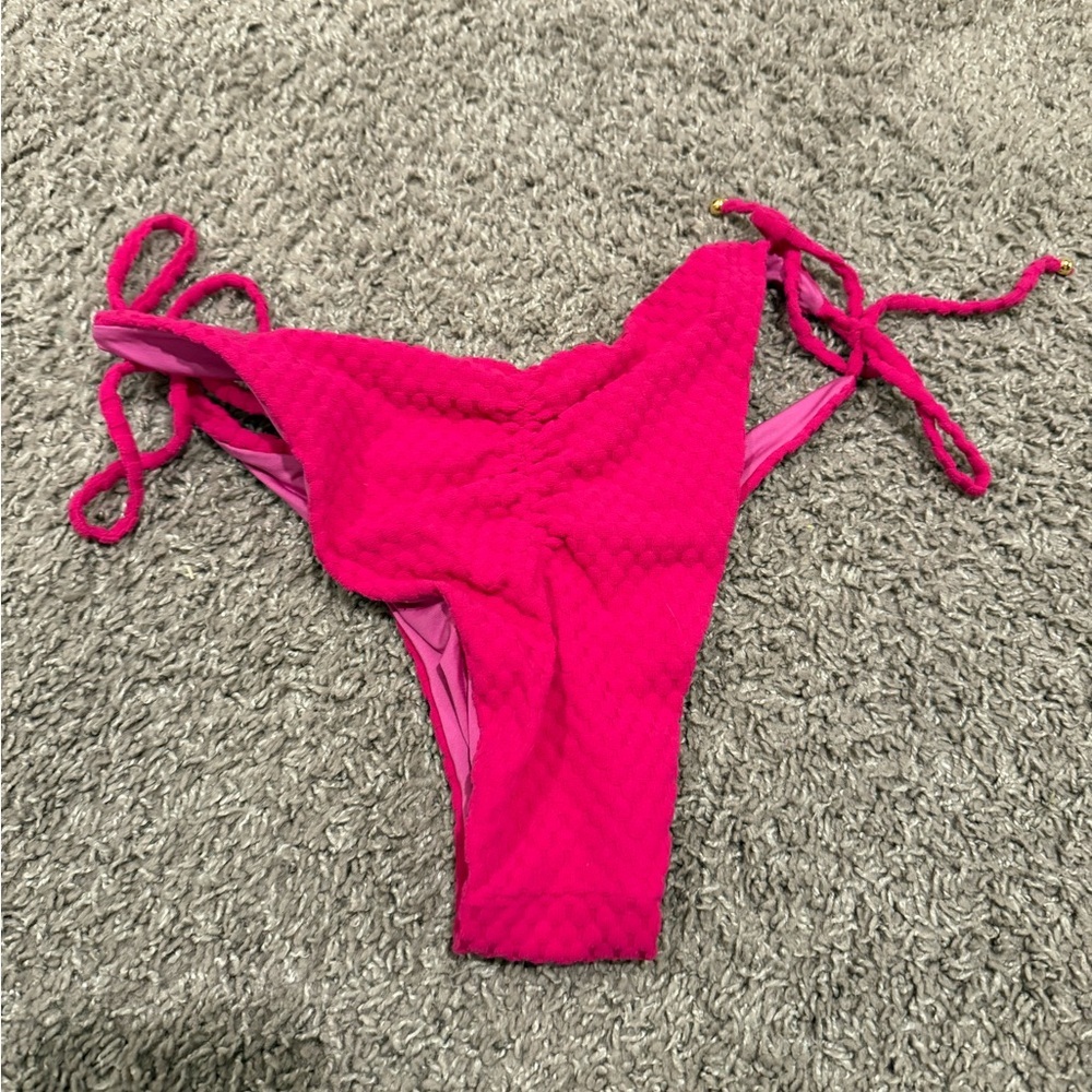 NWOT BOAMAR Cheeky Ruched Textured Bikini Bottom Fuchsia ,Large